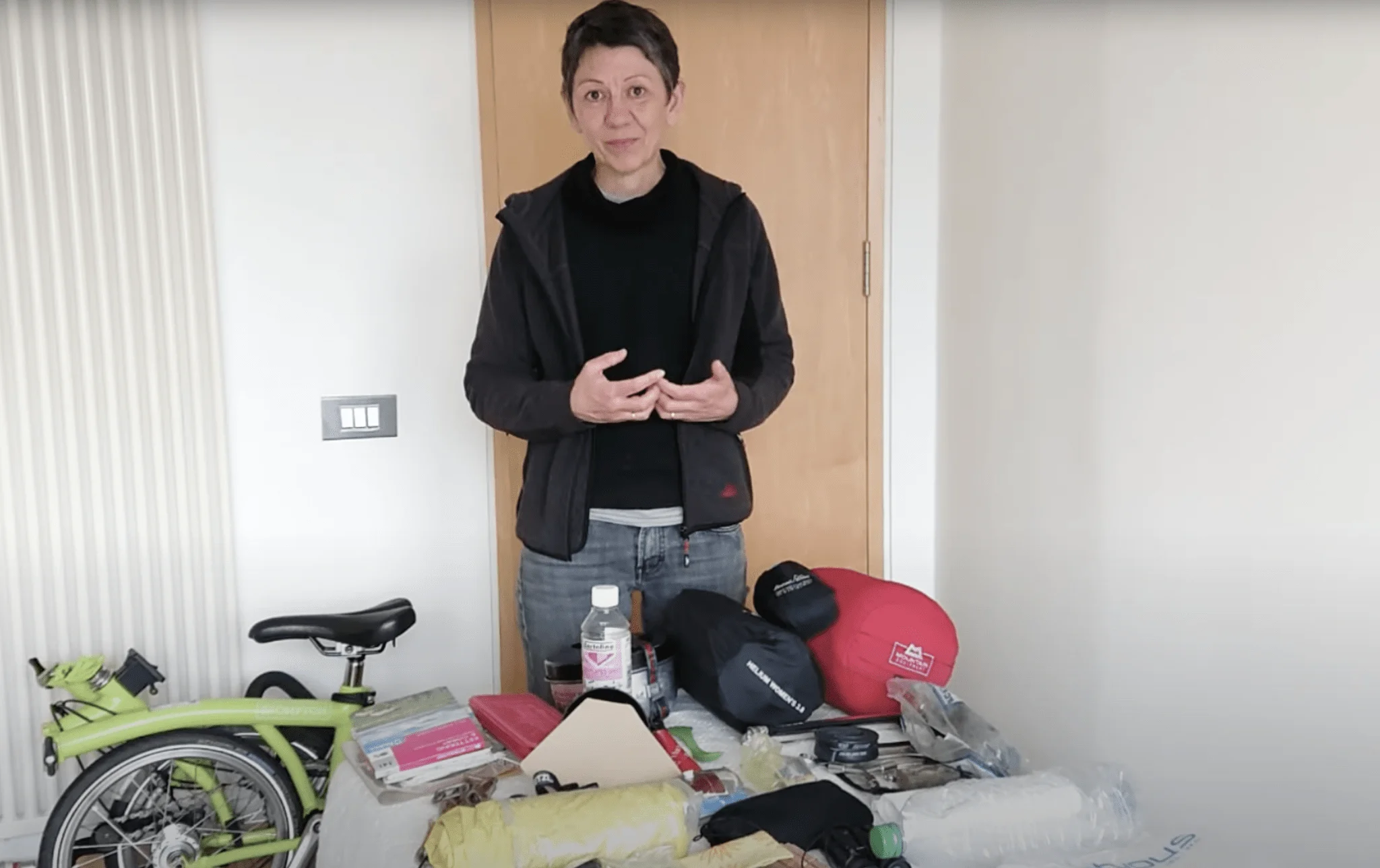 How to pack gear on a Brompton