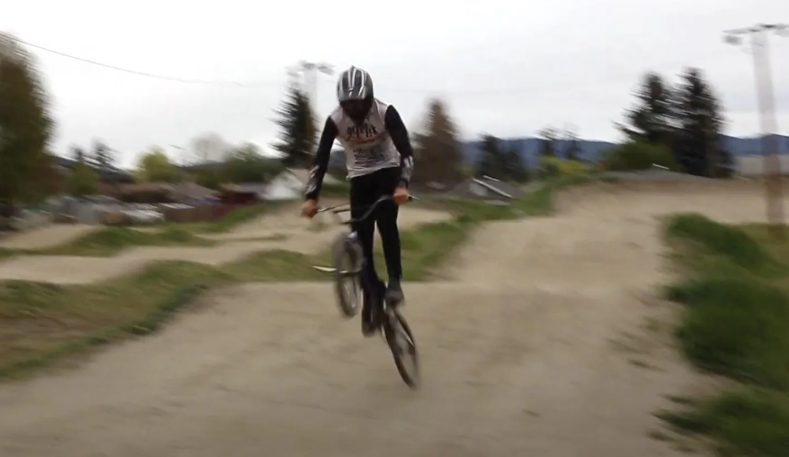 Bas van Steenbergen swaps out MTB for BMX in ‘The switch up’
