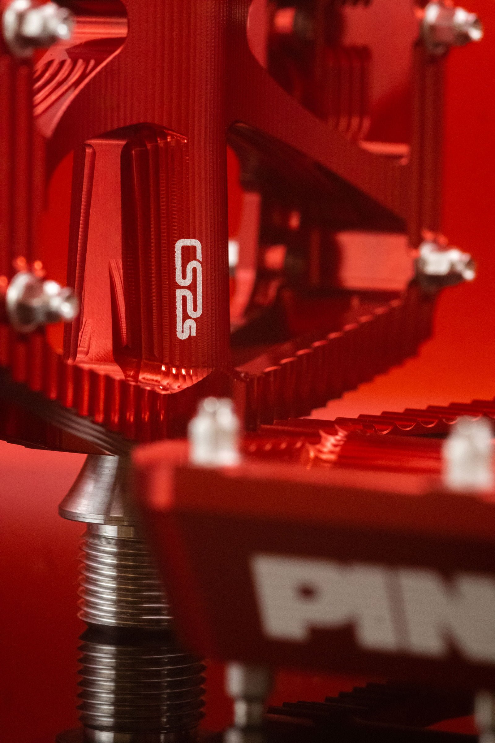 PINND CS2s Pedals go small, stay mighty for smaller feet