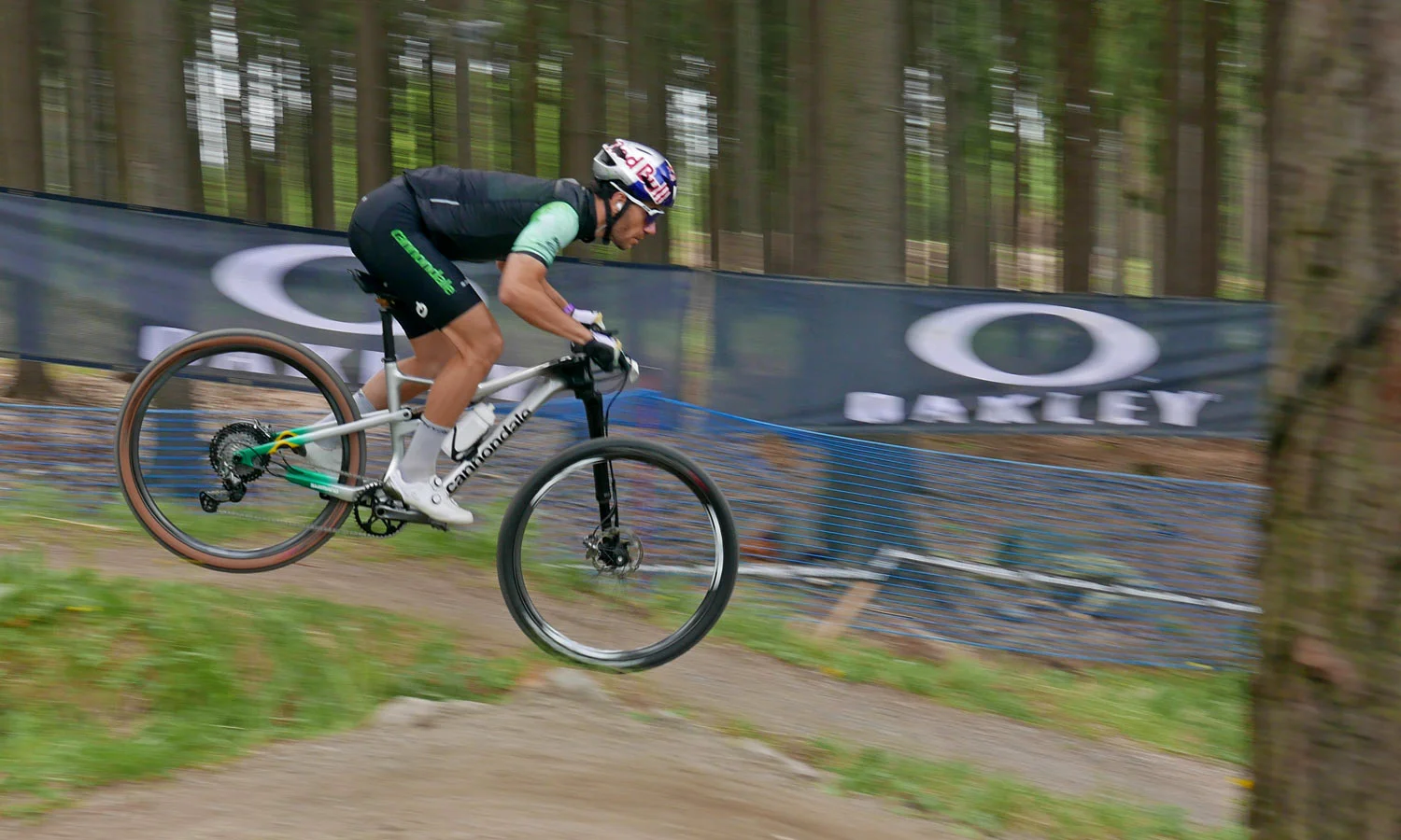 Spotted: Elusive ENVE MTB hubs expand with prototype Cannondale Lefty option!