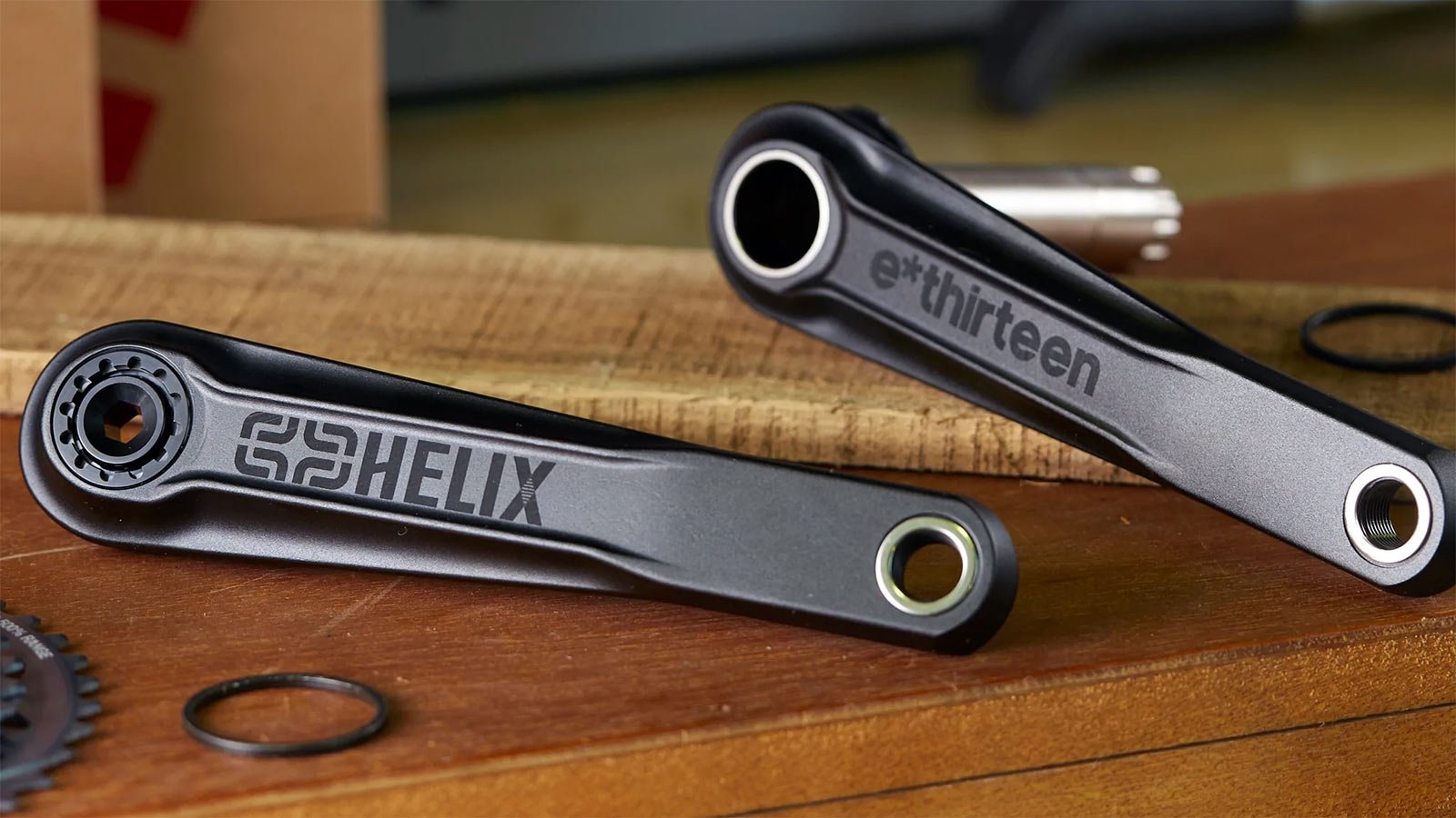 e*thirteen Helix 24mm alloy cranks spin up balance of lightweight & enduro strength