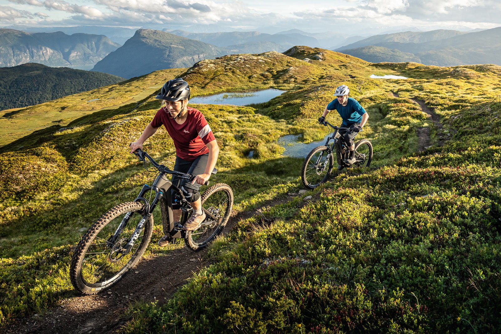 Focus JAM² SL eMTB goes lightweight in carbon with Fazua Ride 60 ebike power