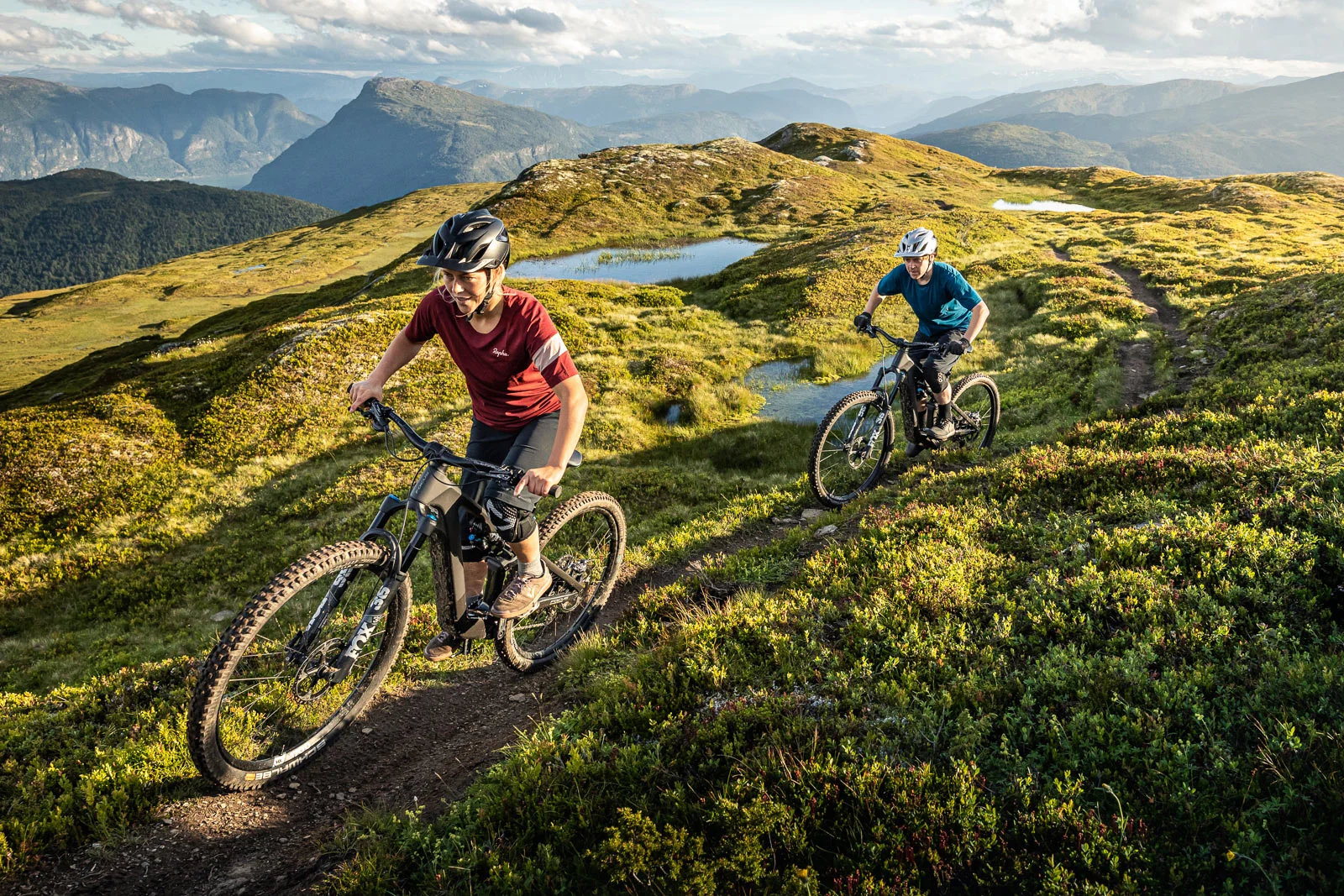 Focus JAM² SL eMTB goes lightweight in carbon with Fazua Ride 60 ebike power