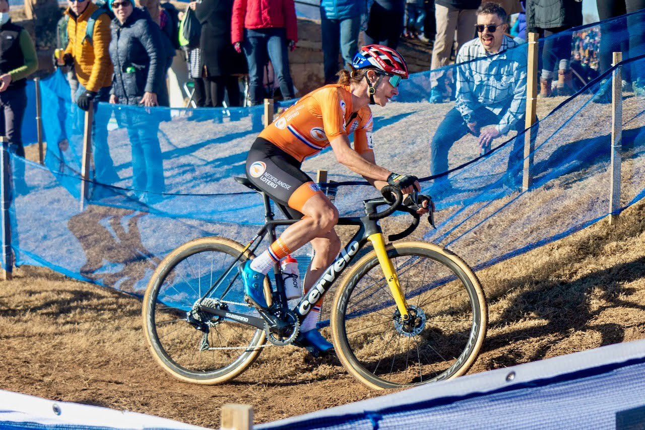 The Best Cyclocross Tires – Tubulars, Tubeless & Clinchers for Every Condition