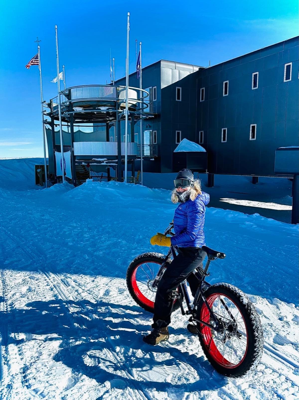 Bikerumor Pic Of The Day: Fat Biking at the South Pole