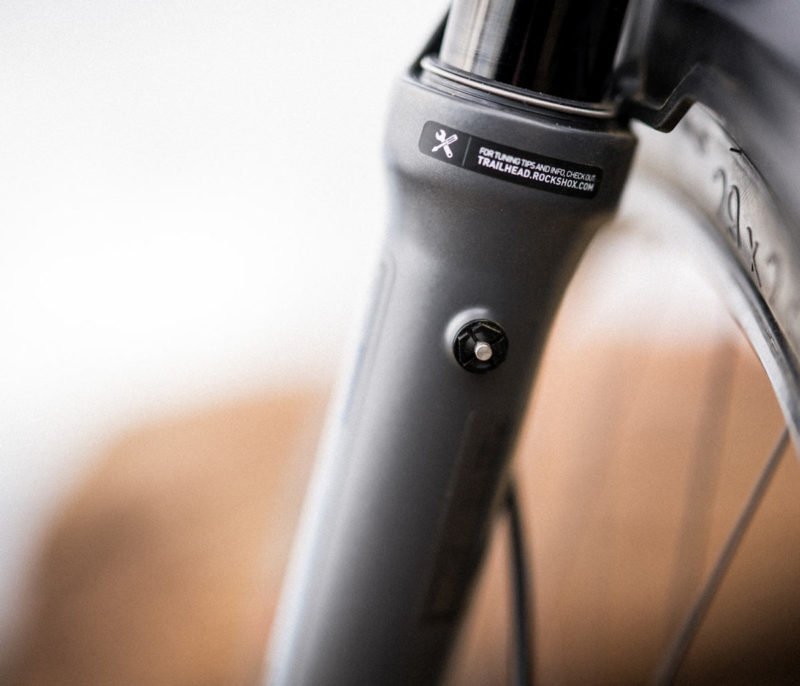 Patent Patrol: SRAM Suspension Fork adds Automatic Venting System