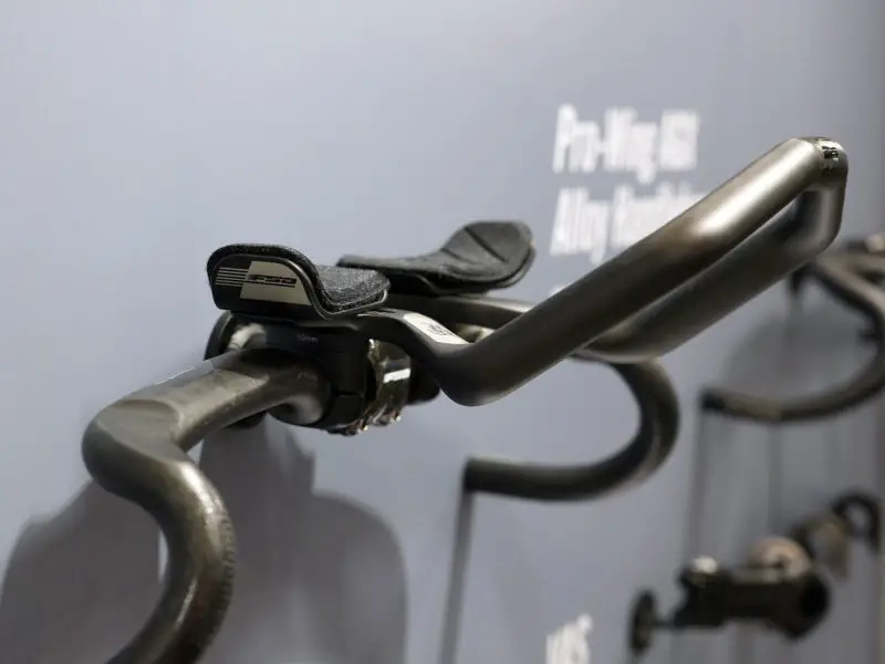 FSA gets Comfortably Aero on Gravel, Lots of Integrated Headsets & More!