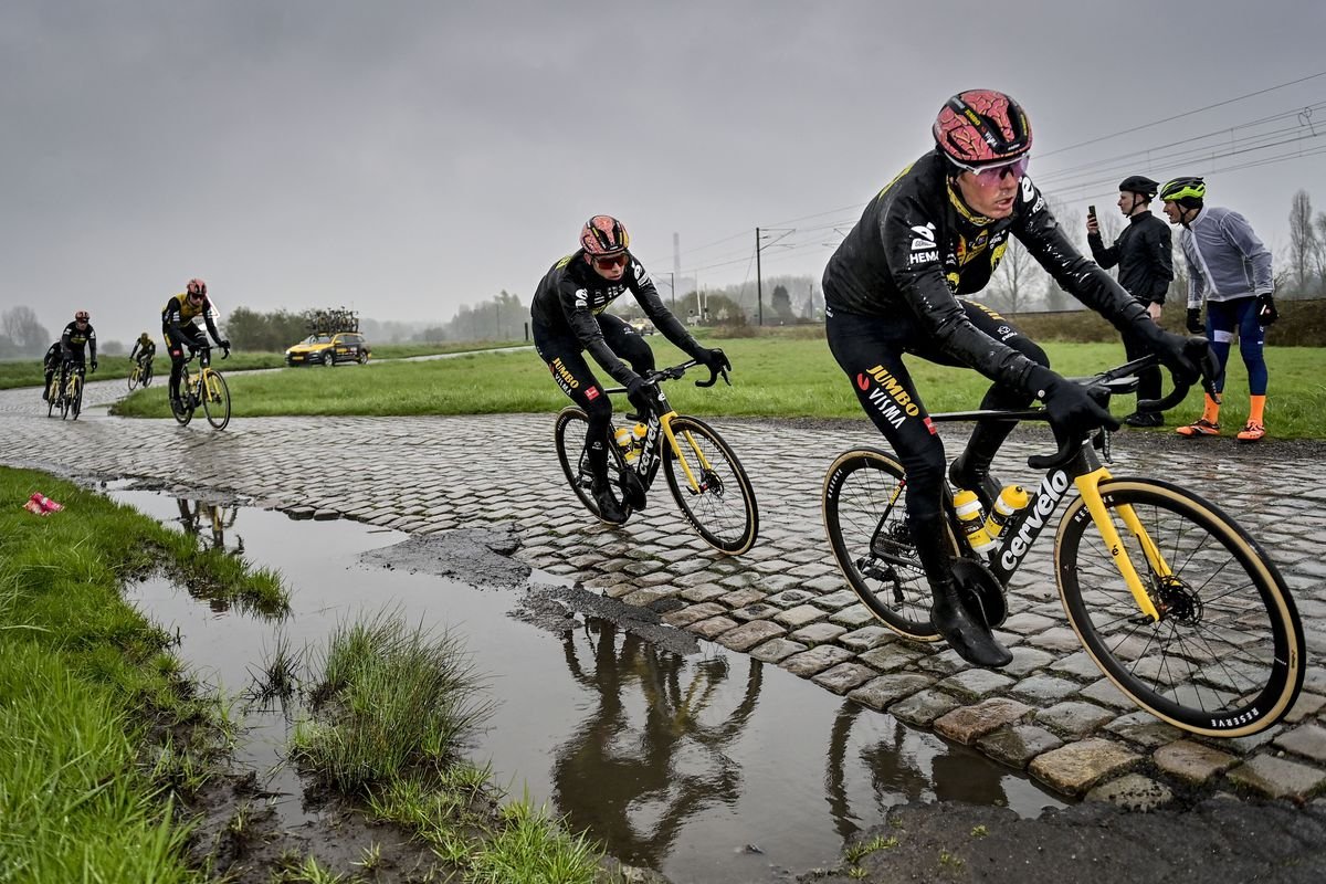 Paris-Roubaix: Wout Limps In, And Who Is the Next Mystery Guest?