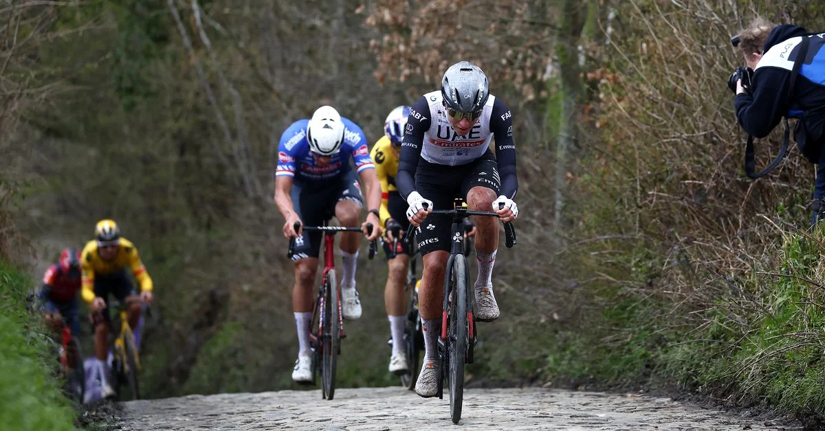 POGACAR POWERS TO HISTORIC FLANDERS VICTORY