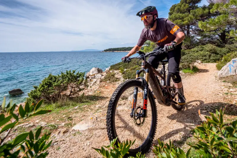 Shimano eMTB AutoShift & FreeShift Stuns, Powered by LinkGlide & XT Di2: Review