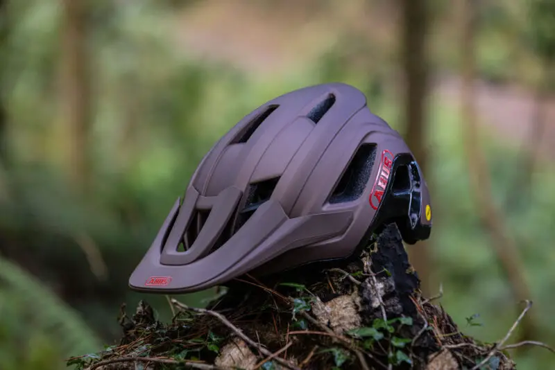 Review: The 0 ABUS CliffHanger MIPS MTB Helmet