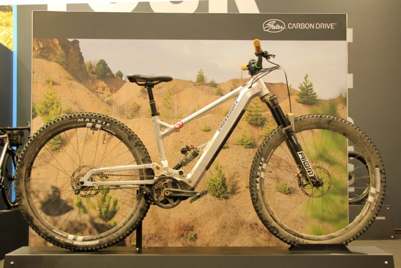 Crossworx Trip 290 eBike Goes Gates Carbon Drive x Classified Powershift x Bosch SX