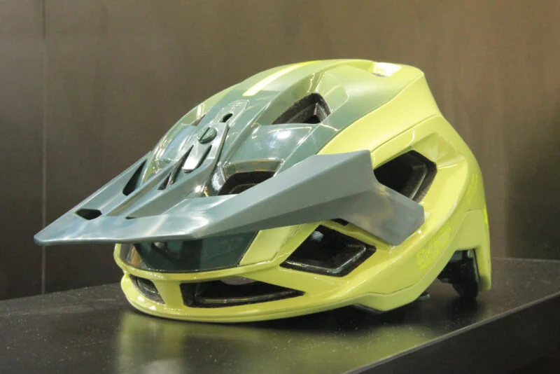 Fox Speedframe RS Helmet Gets Exclusive Use of MIPS Integra Split