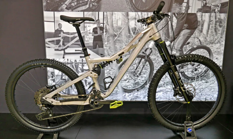 Rock Machine Whizz modular alloy enduro all-mountain bike goes big: 140-180mm & more!