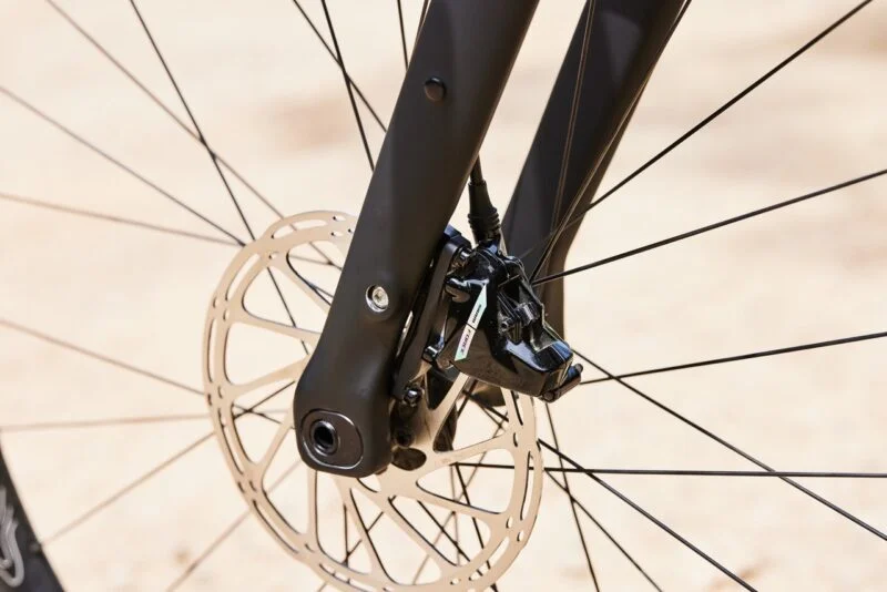 The New Lithic by Wolf Tooth Carbon Mountain Fork May Be the Most Versatile Rigid Fork