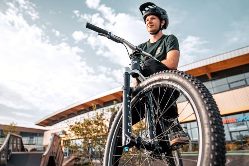 Manitou Circus Pro Fork is Lighter, Stiffer with Big Travel from Pumptrack to Huge Dirt Jumps
