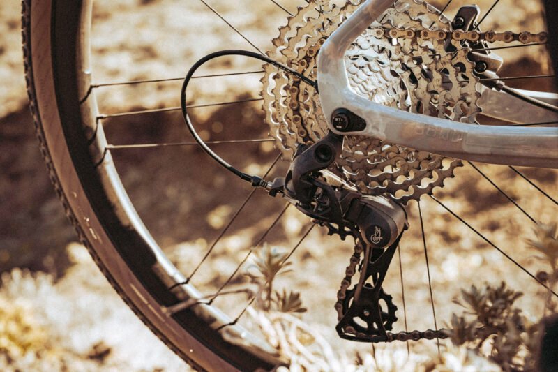 Campagnolo Ekar GT Gravel Group Drops 13sp for 15% Less in Alloy with Wider 480% Range!