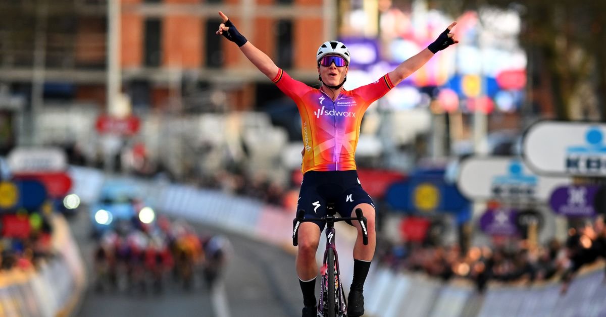 Women’s Omloop LIVE