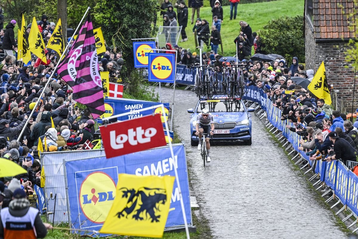 Flanders Wrap: Van der Poel, Koppenberg Steal the Show
