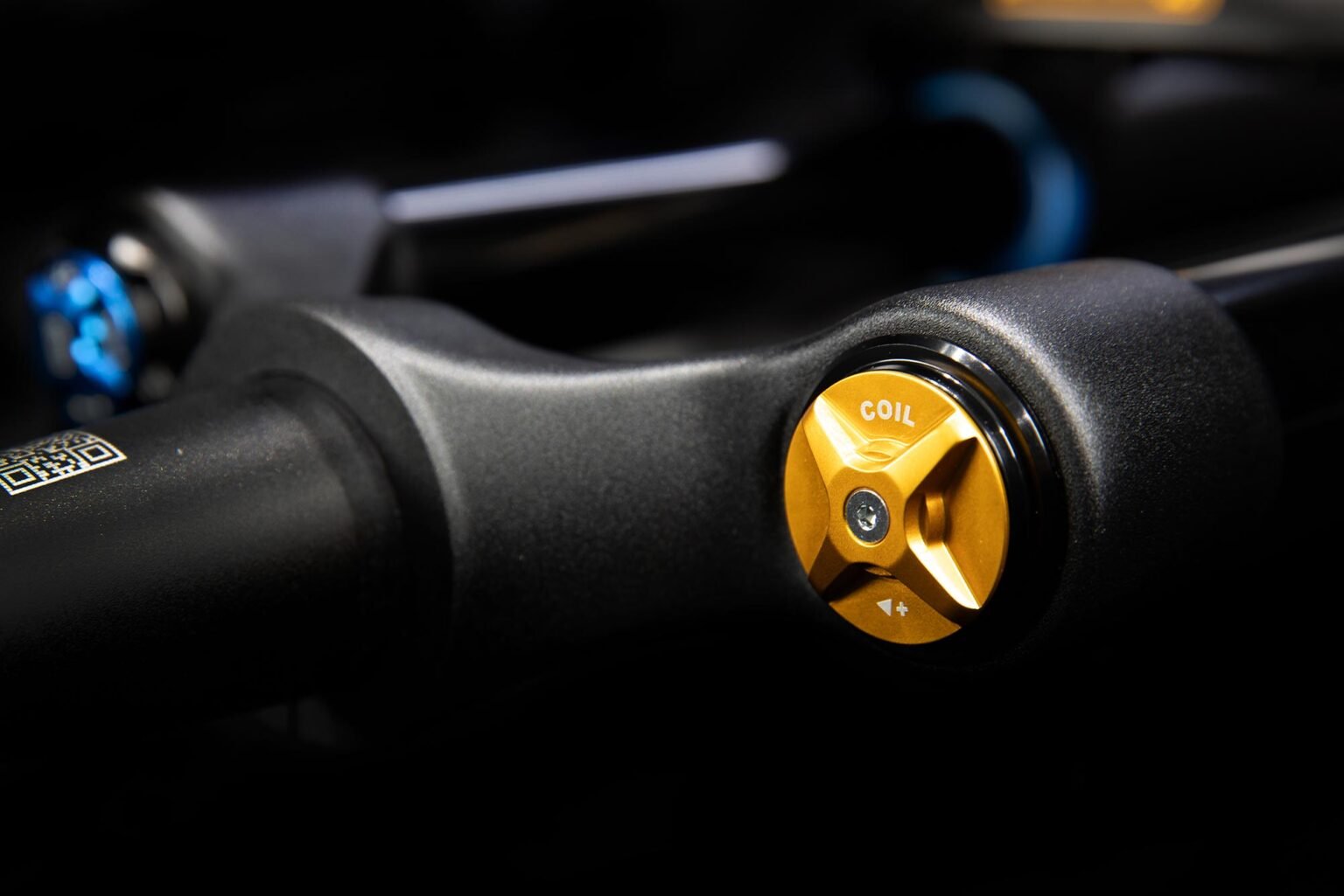 Öhlins Updates Longer 140mm RXF34 Fork, Adds Coil Swap For Enduro RXF38 & DH38