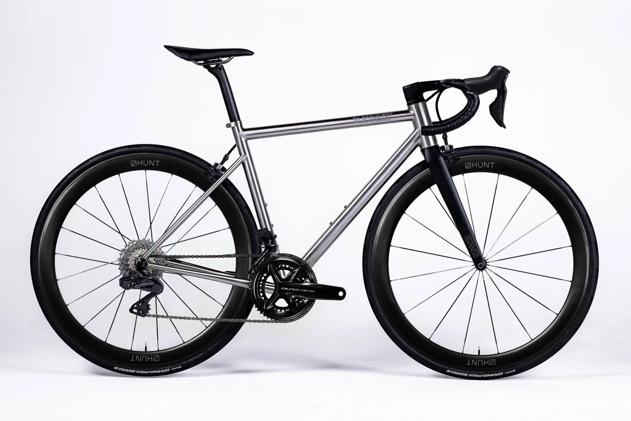 Save The Rim Brake! BlackHeart Bike Co Releases Road Ti-r, a Road Rocket without Disc Brakes