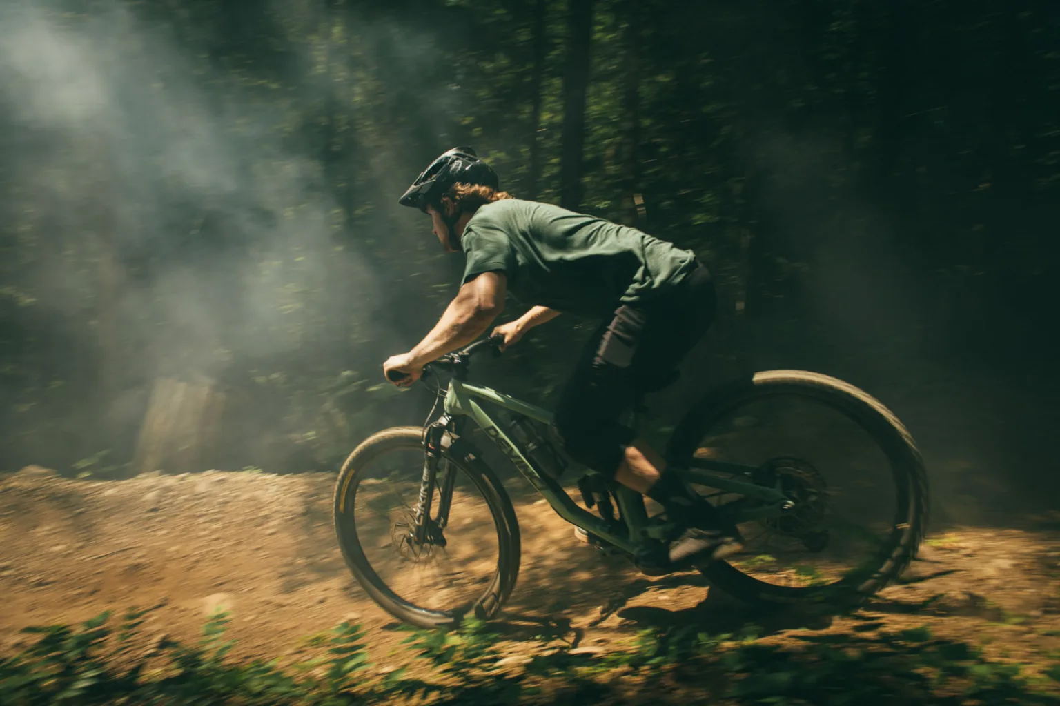 Devinci Updates The Troy With Increased Travel, Also Introduces a Troy ST