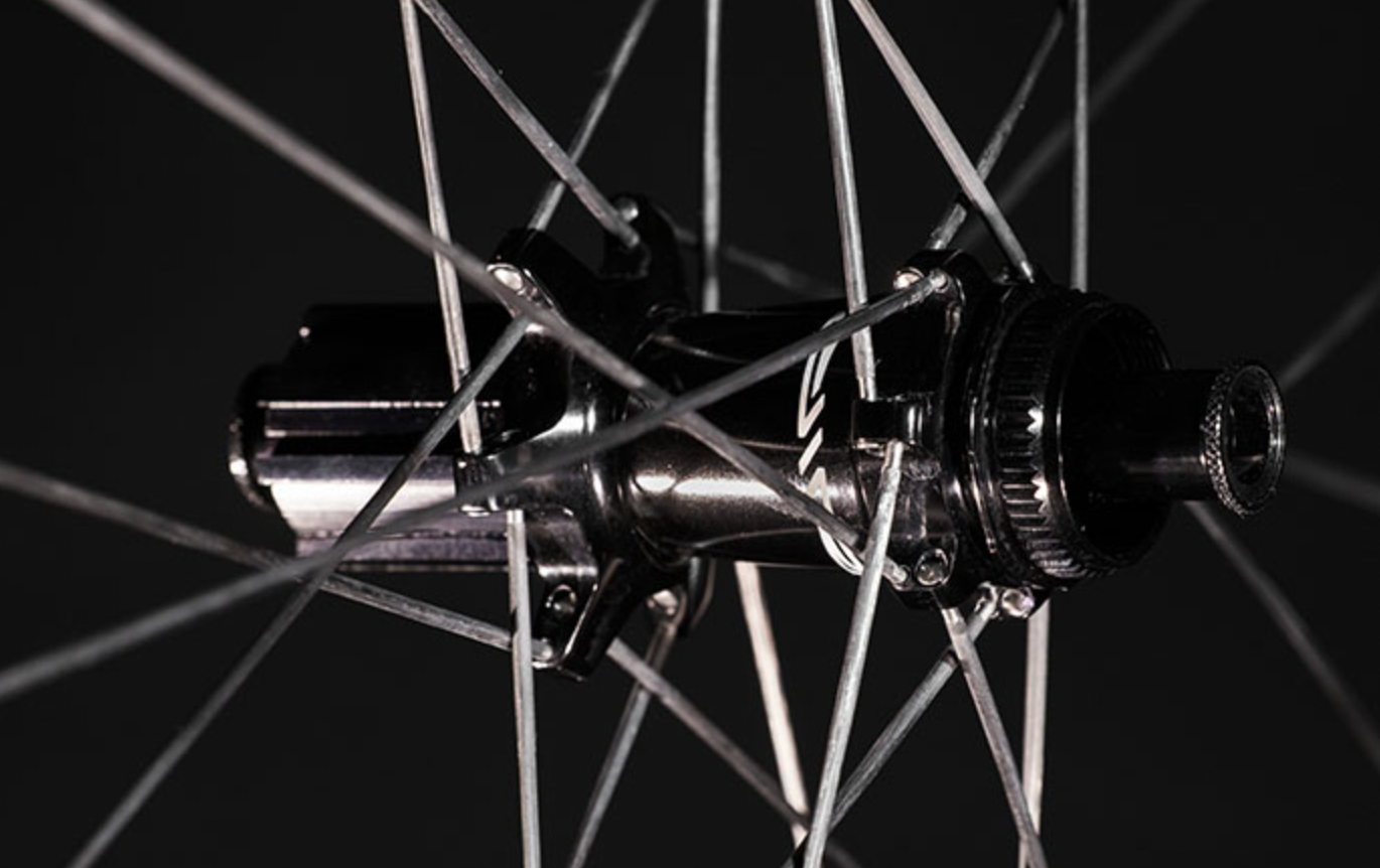 RAR AURA Wheels Weigh as Little as 795g Per Set Using Carbon & Titanium Hybrid Spokes!