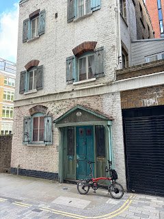 ‘The Cottage,’ 3 Hayne Street, London as seen on a Brompton