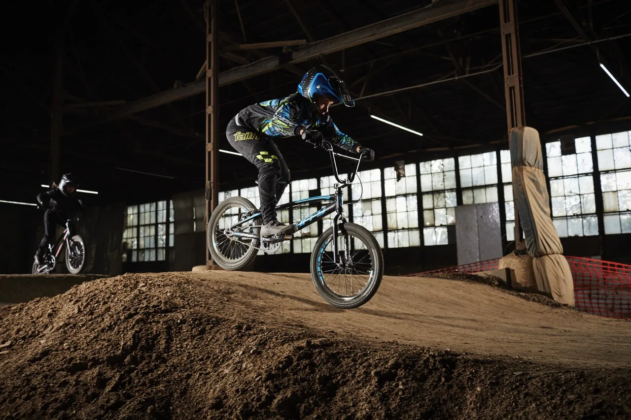 Huffy’s New HX Pro BMX Race Bike is Ready for the Gate Right Outta the Box