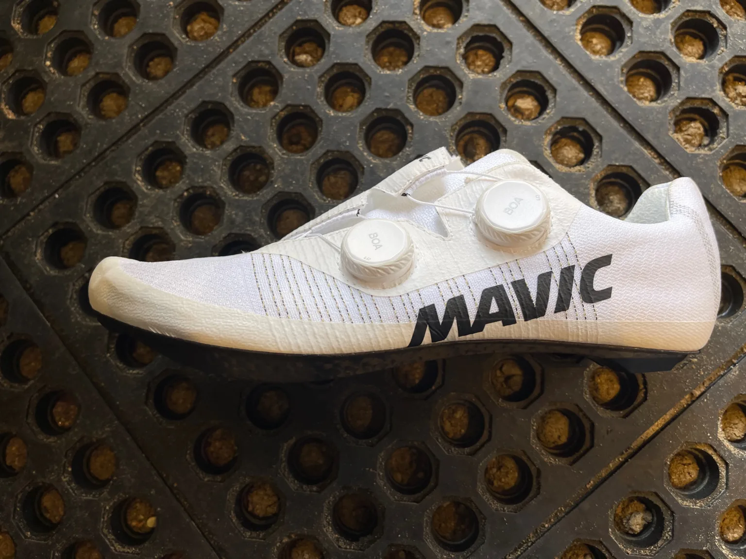 Spotted: All-New Mavic Cosmic Ultimate IV Road Shoes at Sea Otter
