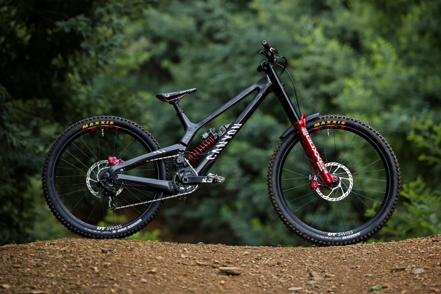 Canyon’s High Single Pivot Carbon Sender CFR DH Race Bike is World Cup-Ready