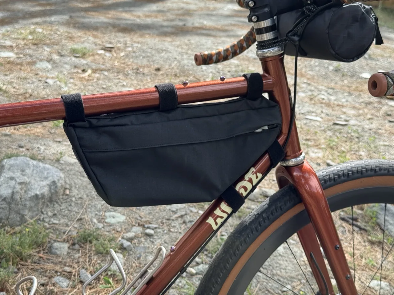 First Look: ILE’s New Frame Bag is Light, Versatile, and the Perfect Size