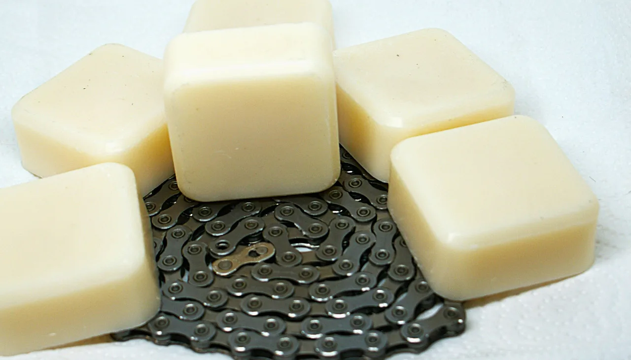 SIMPLYFAST 123BIKE Lube Cube Claims to be Cleanest & Easiest Way to Lubricate a Chain